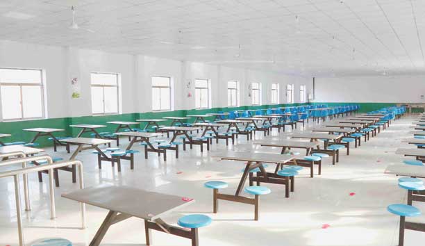 山東智博威技工學(xué)校食堂.jpg 山東智博威技工學(xué)校食堂.jpg