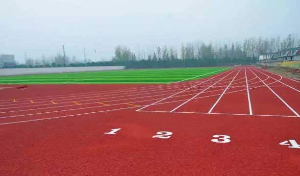 臺兒莊職業(yè)中專運動操場