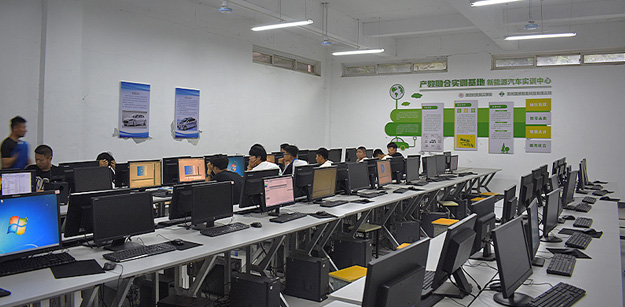 �H���r(sh��)�������W(xu��)УӋ(j��)��C(j��)����