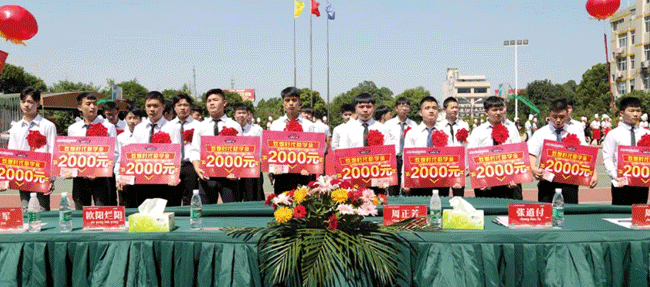 �|�������W(xu��)У��(ji��ng)��(l��)����