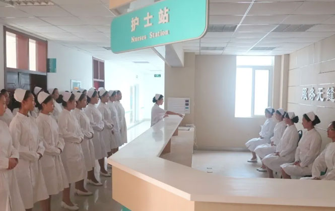 ���u�l(w��i)���W(xu��)У�o(h��)�팣(zhu��n)�I(y��)