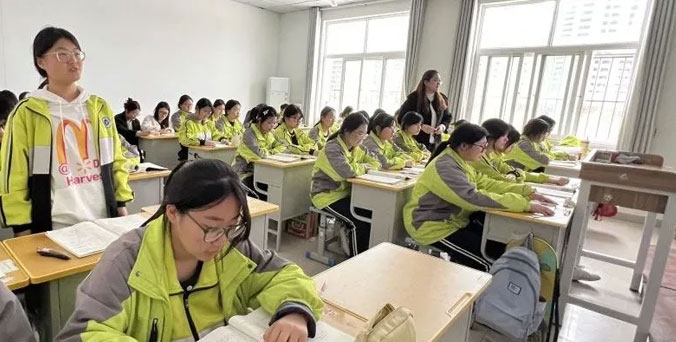 �k�W(xu��)��ɫ