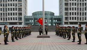 �W������